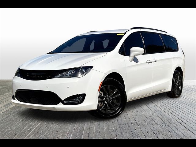 2020 Chrysler Pacifica Launch Edition