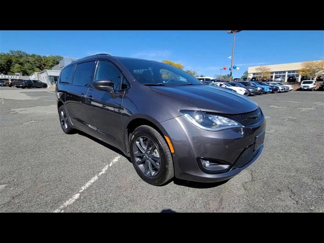 2020 Chrysler Pacifica Launch Edition