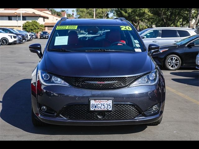 2020 Chrysler Pacifica Red S