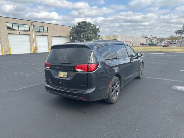 2020 Chrysler Pacifica Limited 35th Anniversary