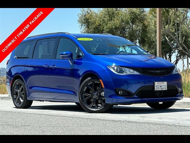 2020 Chrysler Pacifica Limited