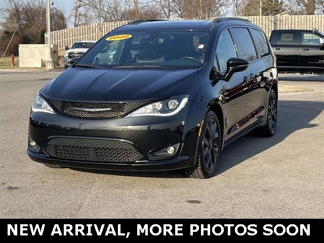 2020 Chrysler Pacifica Limited 35th Anniversary
