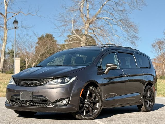 2020 Chrysler Pacifica Limited 35th Anniversary