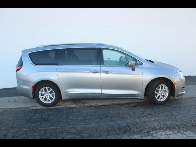 2020 Chrysler Pacifica Touring-L