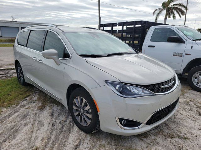 2020 Chrysler Pacifica Touring-L Plus