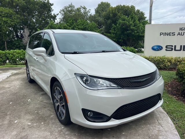 2020 Chrysler Pacifica Touring