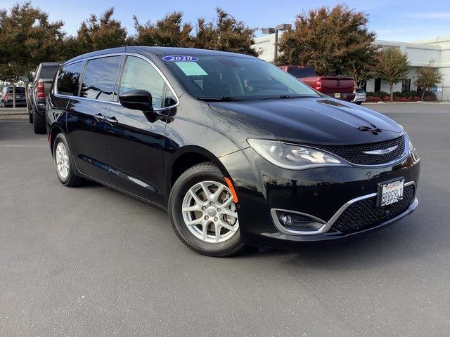 2020 Chrysler Pacifica Touring