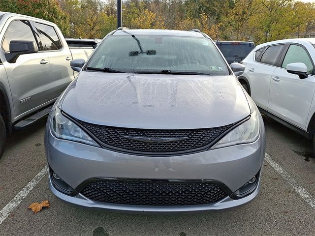 2020 Chrysler Pacifica Touring