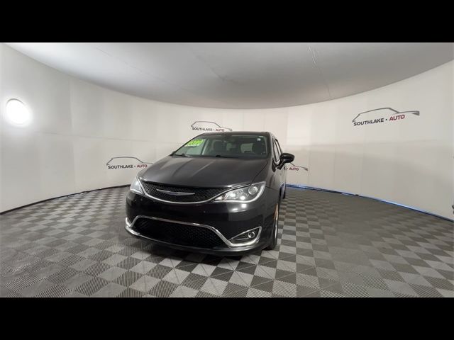 2020 Chrysler Pacifica Touring
