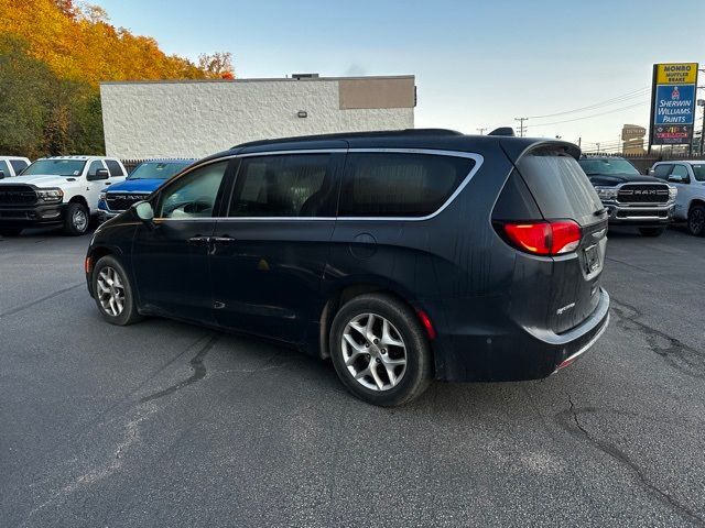 2020 Chrysler Pacifica Touring