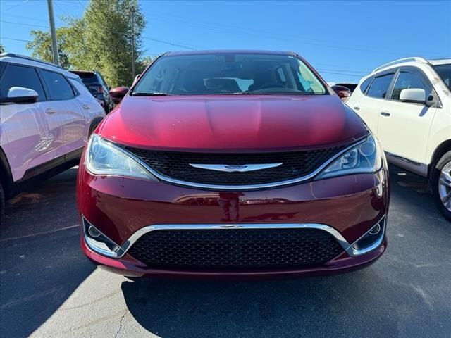 2020 Chrysler Pacifica Touring