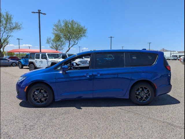 2020 Chrysler Pacifica Touring