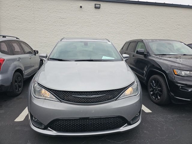 2020 Chrysler Pacifica Touring