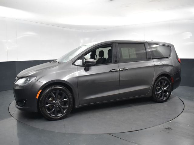 2020 Chrysler Pacifica Touring