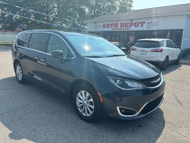 2020 Chrysler Pacifica Touring