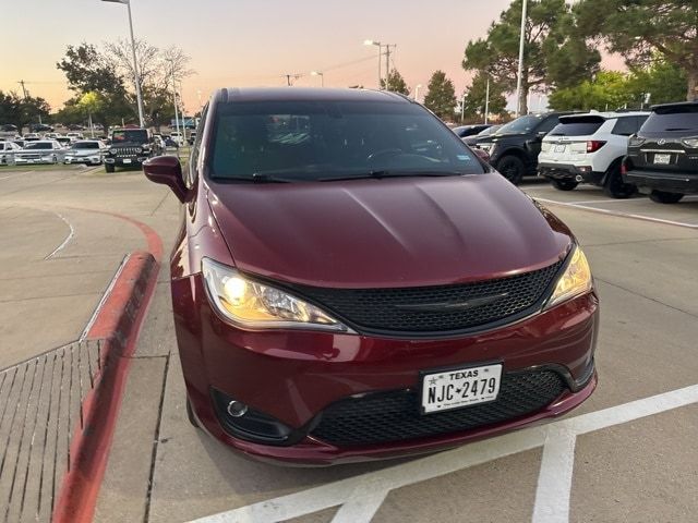 2020 Chrysler Pacifica Touring