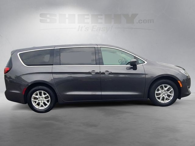 2020 Chrysler Pacifica Touring