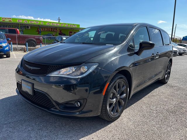 2020 Chrysler Pacifica Touring