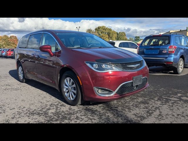 2020 Chrysler Pacifica Touring