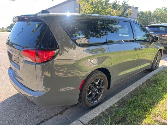 2020 Chrysler Pacifica Touring