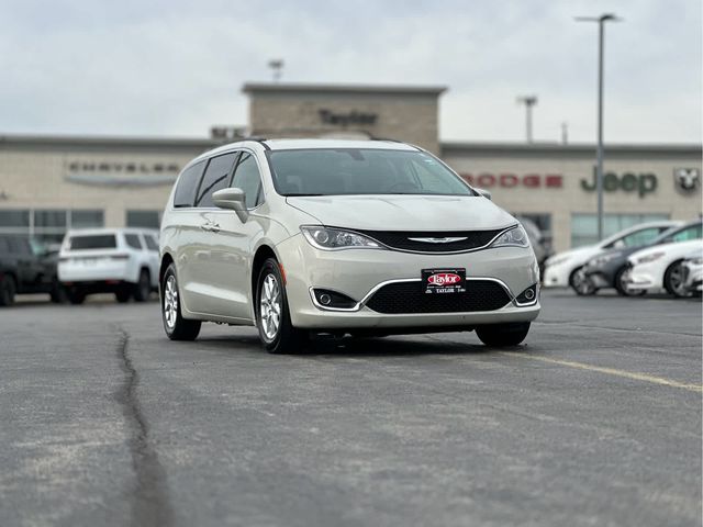 2020 Chrysler Pacifica Touring