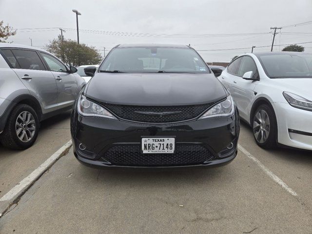 2020 Chrysler Pacifica Touring