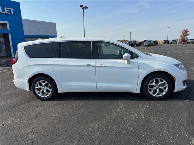 2020 Chrysler Pacifica Touring