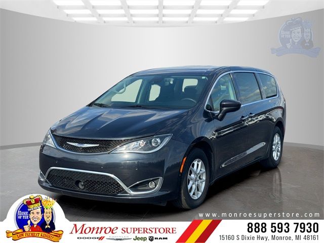 2020 Chrysler Pacifica Touring