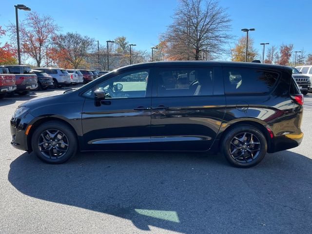 2020 Chrysler Pacifica Touring