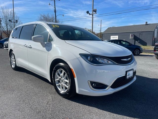 2020 Chrysler Pacifica Touring