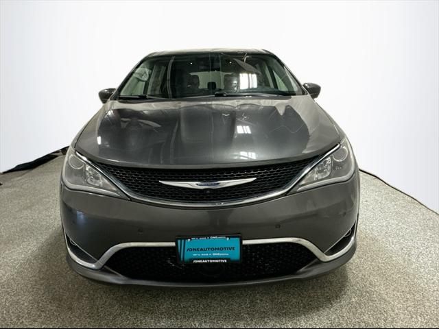 2020 Chrysler Pacifica Touring