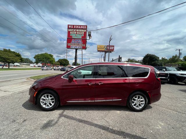 2020 Chrysler Pacifica Touring-L