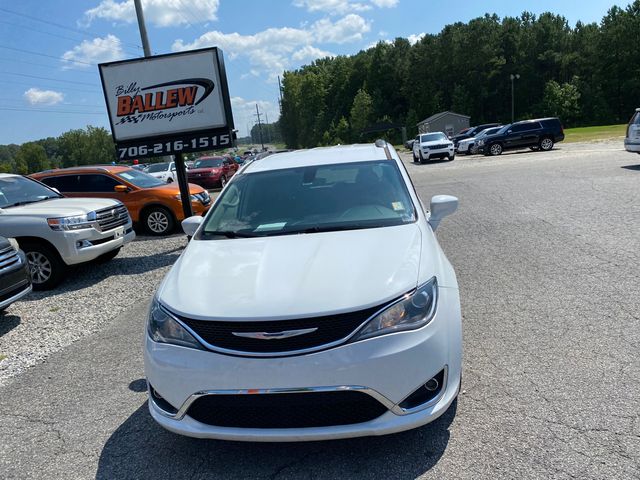 2020 Chrysler Pacifica Touring-L