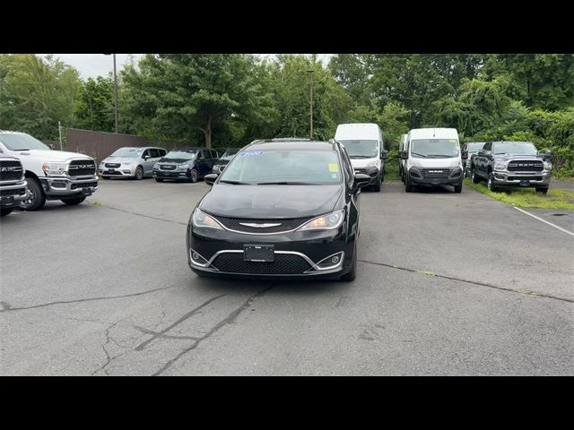 2020 Chrysler Pacifica Touring-L