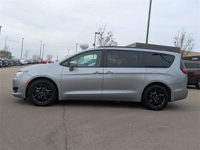 2020 Chrysler Pacifica Touring-L 35th Anniversary