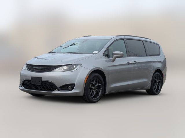 2020 Chrysler Pacifica Touring-L 35th Anniversary