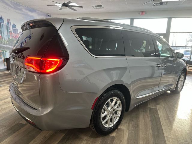 2020 Chrysler Pacifica Touring-L