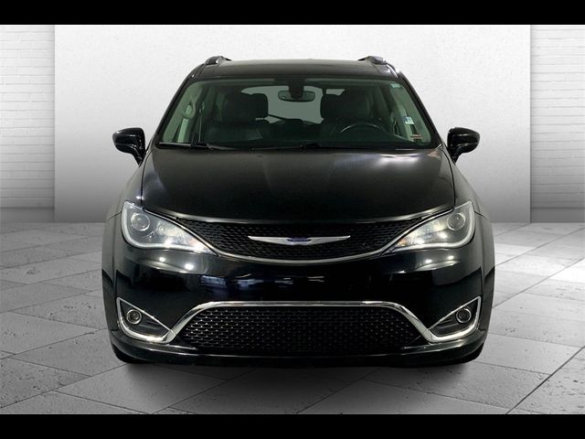 2020 Chrysler Pacifica Touring-L