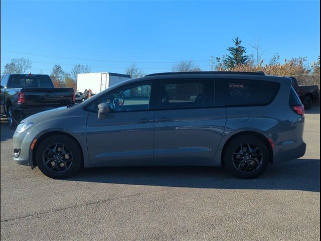 2020 Chrysler Pacifica Touring-L