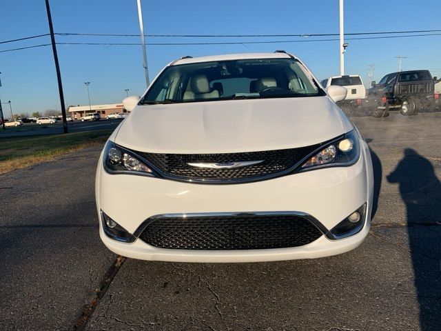 2020 Chrysler Pacifica Touring-L