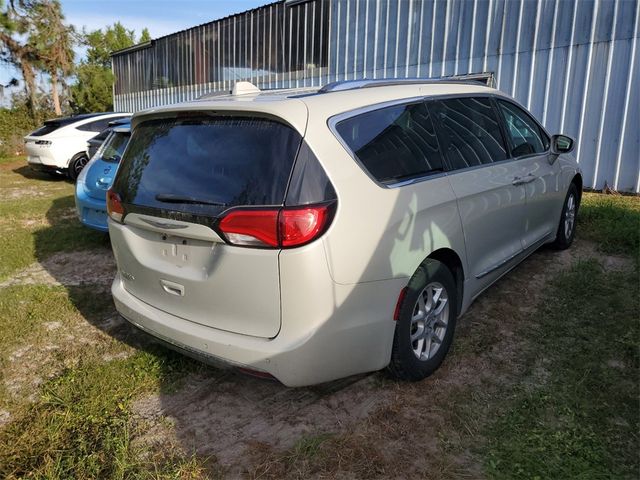 2020 Chrysler Pacifica Touring-L