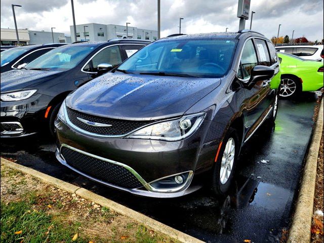 2020 Chrysler Pacifica Touring-L