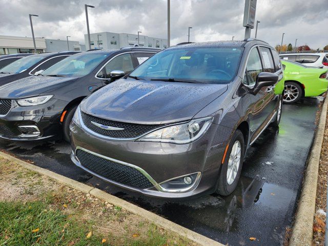 2020 Chrysler Pacifica Touring-L