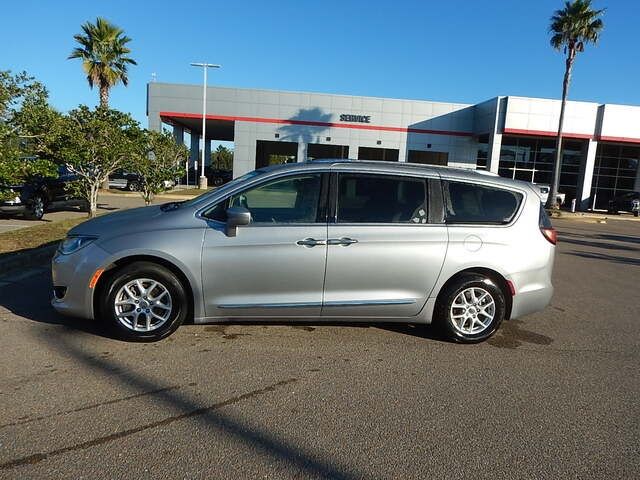 2020 Chrysler Pacifica Touring-L