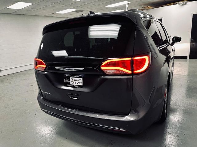 2020 Chrysler Pacifica Touring-L