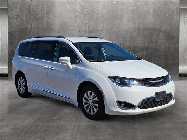 2020 Chrysler Pacifica Touring-L