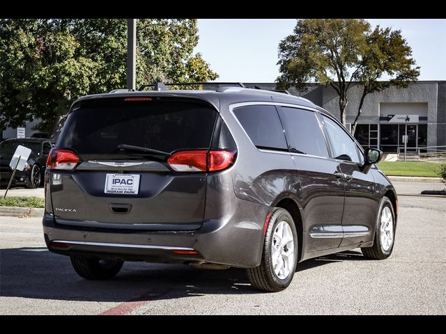 2020 Chrysler Pacifica Touring-L