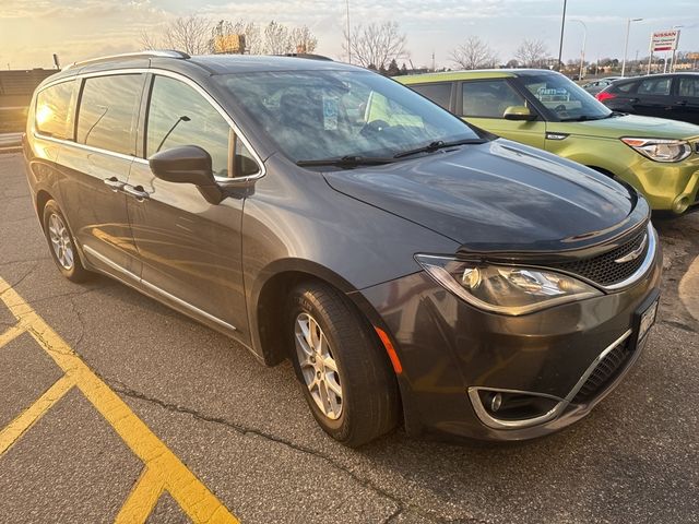 2020 Chrysler Pacifica Touring-L