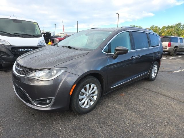 2020 Chrysler Pacifica Touring-L