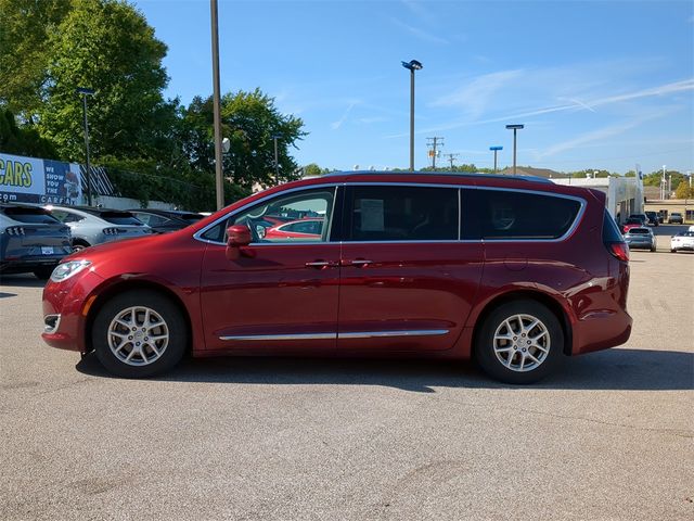 2020 Chrysler Pacifica Touring-L